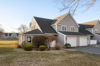 Photo of real estate for sale located at 588 White Cliff Dr Plymouth, MA 02360