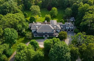 Photo of real estate for sale located at 184 Cliff Road Wellesley, MA 02481