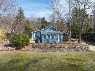 Photo of 10 Glenwood Road Pembroke, MA 02359