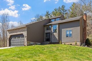 Photo of 775 E Hill Rd Oakham, MA 01068