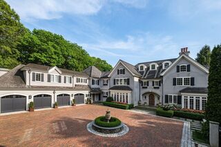 Photo of real estate for sale located at 50 Winsor Way Weston, MA 02493