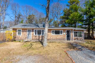 Photo of real estate for sale located at 16 Edgewood Dr Falmouth, MA 02536