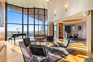 Photo of real estate for sale located at 370 Summer St Manchester, MA 01944