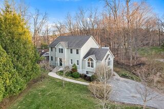 Photo of 4 Barberry Ln West Newbury, MA 01985
