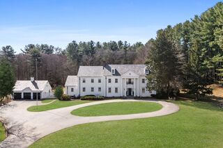 Photo of 229 Main St Douglas, MA 01516