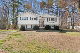 Photo of 6 Eastview Ave North Billerica, MA 01821