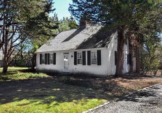 Photo of real estate for sale located at 349 Powder Point Ave Duxbury, MA 02332