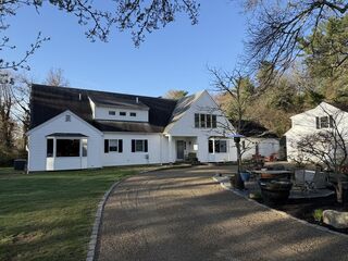 Photo of 22 Allen St Marion, MA 02738