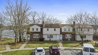 Photo of 22 Tiffany Cir Millbury, MA 01527