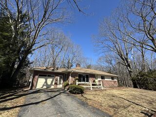 Photo of 5 Pine St Paxton, MA 01612