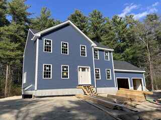 Photo of 6 Oak Run Berkley, MA 02779