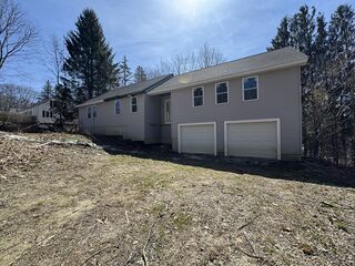 Photo of 21 Hospital Hill Rd Gardner, MA 01440