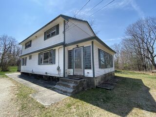 Photo of 285 Henshaw St Leicester, MA 01524