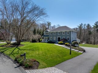 Photo of 6 Deer Run Mattapoisett, MA 02739