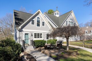 Photo of 129 River St Middleton, MA 01949
