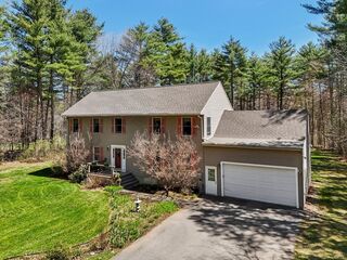 Photo of 22 Heath Rd Merrimac, MA 01860