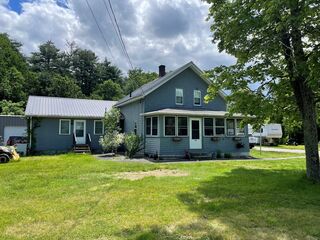 Photo of 414 River Rd Hudson, MA 01749