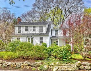 Photo of 48 Bedford Road Lincoln, MA 01773