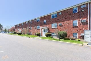 Photo of 91 Pleasant Street Medfield, MA 02052