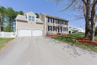 Photo of 16 Jasons Path South Walpole, MA 02081
