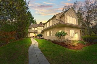 Photo of 3 Drumlin Rd Weston, MA 02493