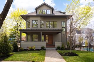 Photo of 15 Woodcliff Rd Newton Highlands, MA 02461
