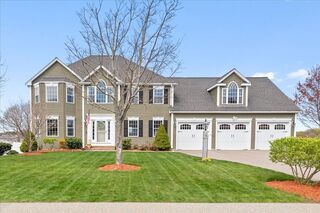 Photo of 9 Garden Ter Walpole, MA 02081