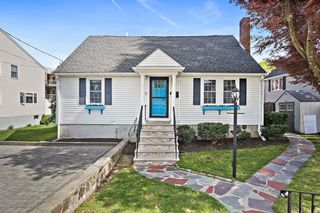 Photo of 14 Caulfield Road Woburn, MA 01801