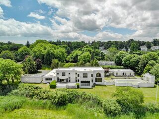 Photo of real estate for sale located at 214 Sandwich St Plymouth, MA 02360