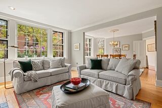Photo of 8 W Hill Pl Boston - Beacon Hill, MA 02114