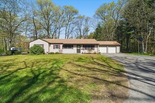 Photo of 62 School St Plainville, MA 02762