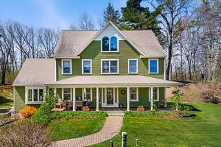 Photo of 39 Lovers Ln Groton, MA 01450