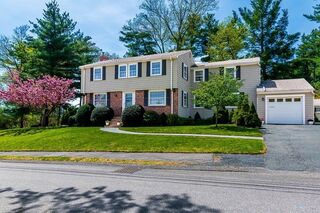 Photo of 31 Bonney Ln Dedham, MA 02026