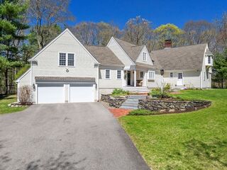 Photo of 4 Ash Ln Sherborn, MA 01770