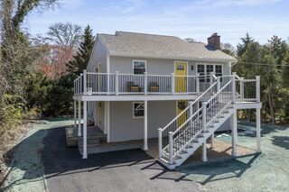 Photo of 46 Stoneledge Rd Dartmouth, MA 02748