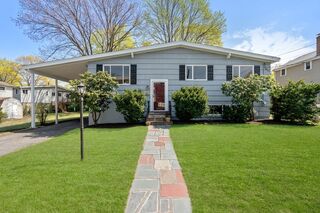 Photo of 14 Fuller Avenue Newton, MA 02465