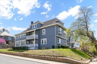 Photo of 121-123 Willow St Boston - West Roxbury, MA 02132