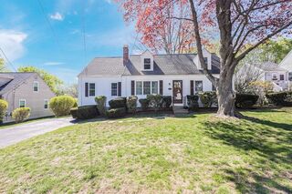 Photo of 37 Hillshire Ln Norwood, MA 02062