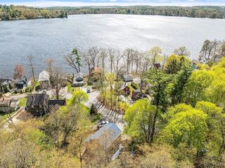 Photo of 8 Lake Attitash Way Amesbury, MA 01913