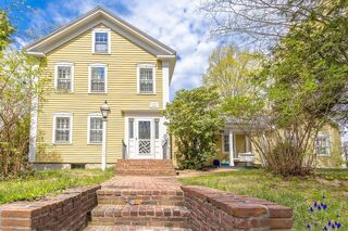 Photo of 16 Maple Street Sherborn, MA 01770