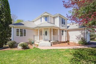 Photo of 9 Cardinal Cir Shrewsbury, MA 01545