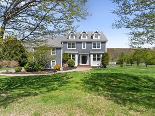 Photo of 34 Magnolia Lane North Grafton, MA 01536