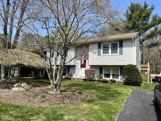 Photo of 897 Tobey St Acushnet, MA 02743