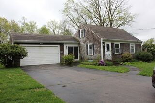 Photo of 110 High St Plainville, MA 02762