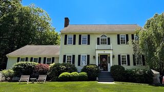 Photo of 16 Judith Cir Sutton, MA 01590