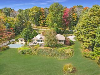 Photo of 156 Lakeshore Road West Boxford, MA 01921