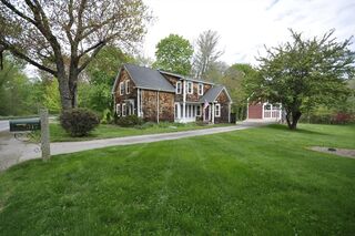 Photo of 317 Pleasant St East Bridgewater, MA 02333