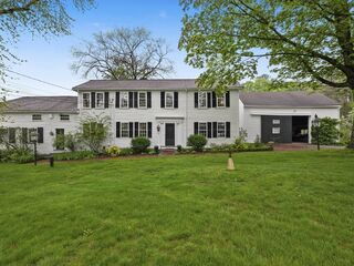 Photo of 7 School Street Carlisle, MA 01741