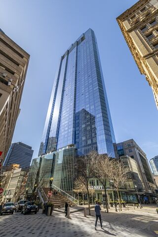 Photo of real estate for sale located at 1 Franklin St Midtown, MA 02110