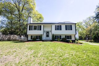 Photo of 9 3rd Ave Bellingham, MA 02019
